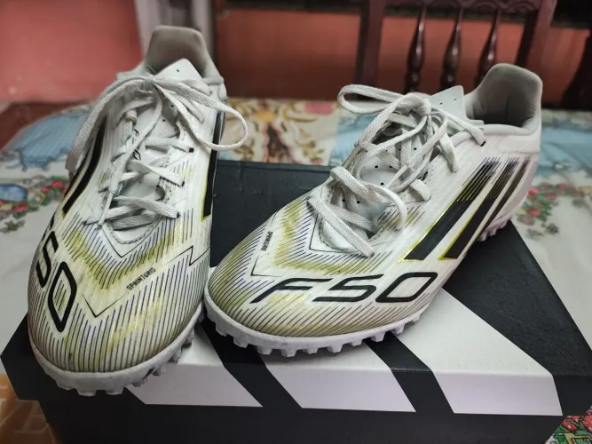 Adidas F50 (nova).