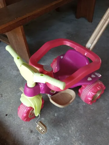 Motoca infantil criança