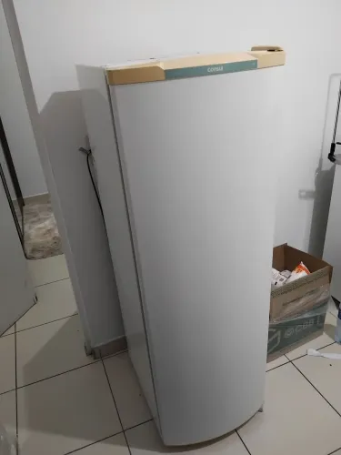 Geladeira cônsul 320 reais 