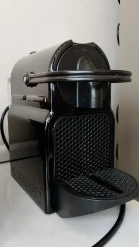 Cafeteira Nespresso Inissia 