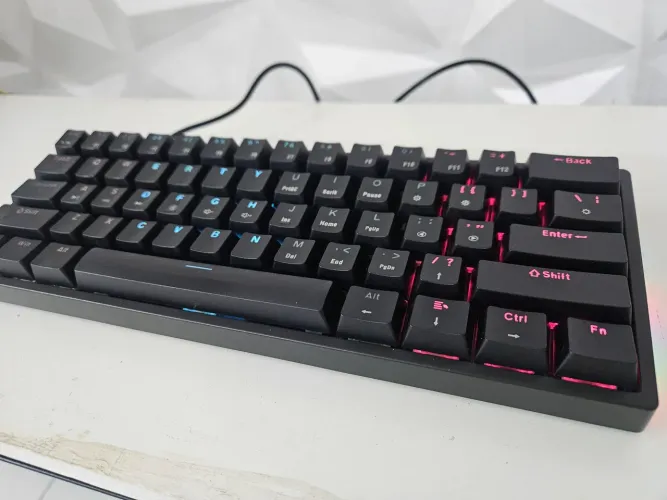 Teclado Mecânico Gamer DC5V Compacto
