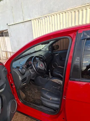 Fiat Grand Siena Attrac. 1.4 EVO F.flex 8V 2013
