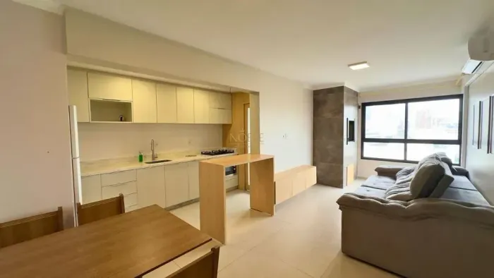 Apartamento 02 dormitórios no Centro em Torres - RS