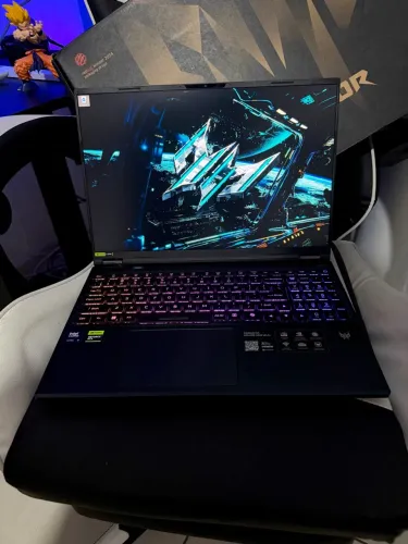 Acer Predator Helios PHN16-73 Core Ultra 9 RTX 5070 Ti 12GB 32GB RAM SSD 1TB 