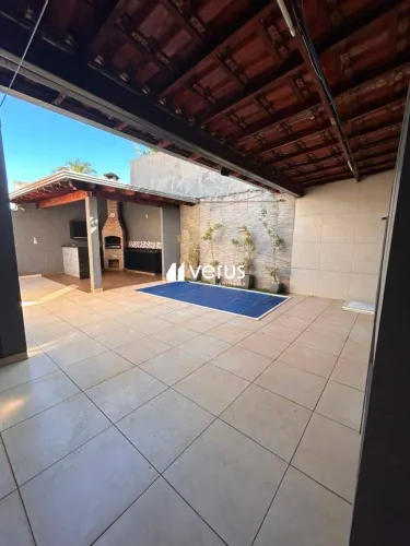 Casa à venda, 3 quartos, 2 suítes, 2 vagas, TABAJARAS - Uberlândia/MG