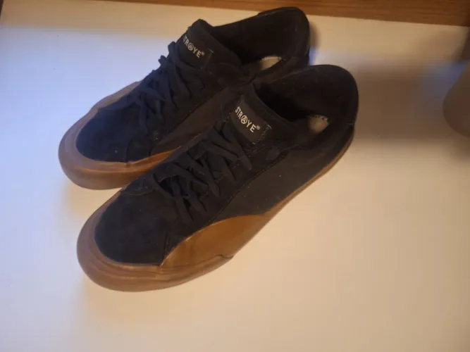 Tênis Straye Logan Black Gum casual/skate
