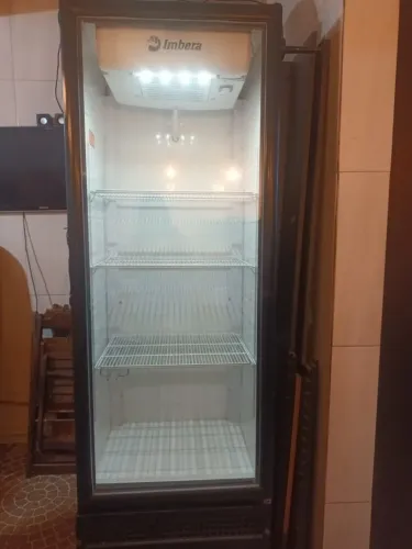 Geladeira expositora 