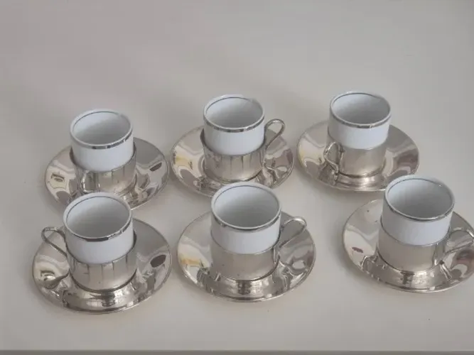 Jogo 6 Xícaras Café Vintage Porcelana Mauá & Suportes Wolff 3 Perfeitas + 3 com Detalhes