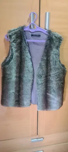 Colete peludo Talita Kume