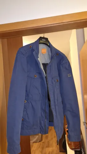 Casaco hugo boss azul tamanho G.
