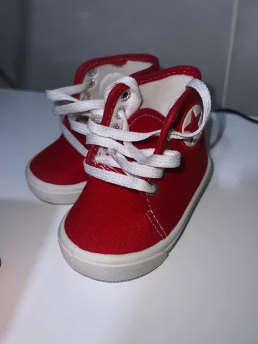 Sapato cano alto vermelho (Infantil)