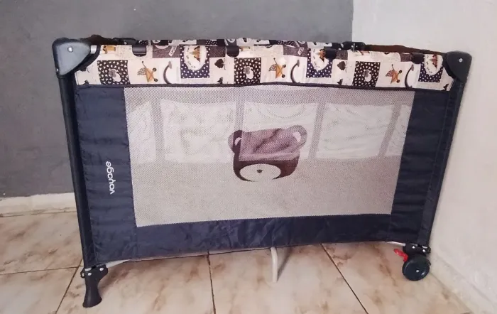 Berço de bebê 2 níveis por R$180
