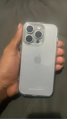 iPhone 15 pro 3400$ zero com garantia da loja 