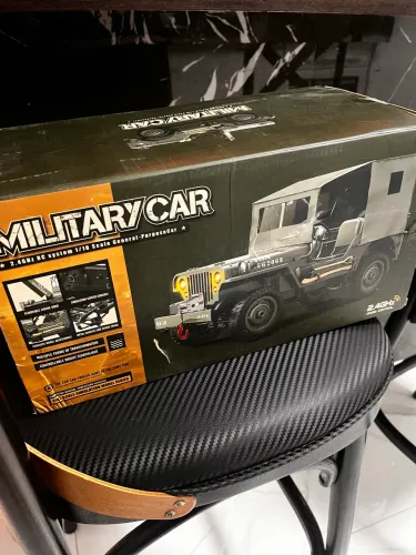 Carro de controle remoto importado (EUA)