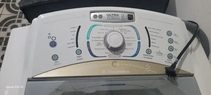 Máquina de Lavar Electrolux LBU15 15kg - Com Defeito