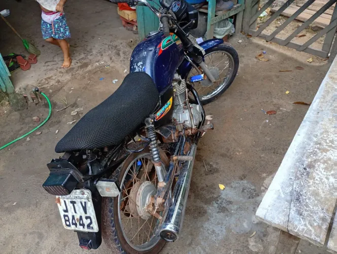 Vendo moto em dias, tudo certo só andar