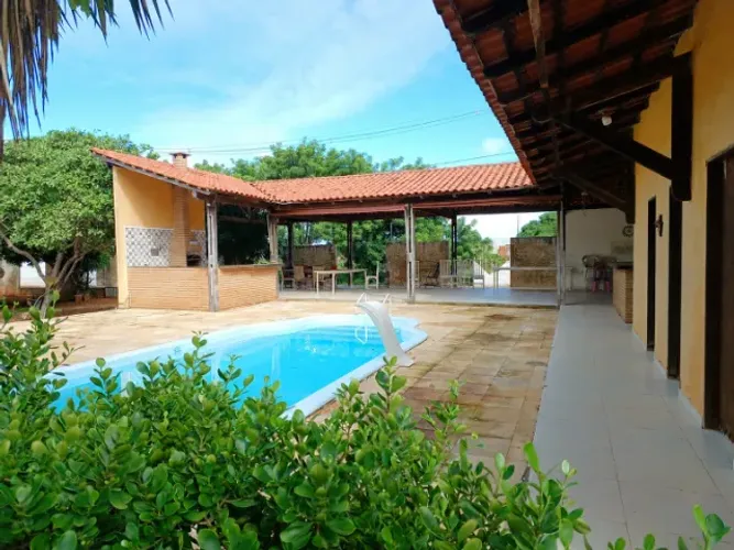 Chácara com piscina no Sítio Bom Nome - 1280m2