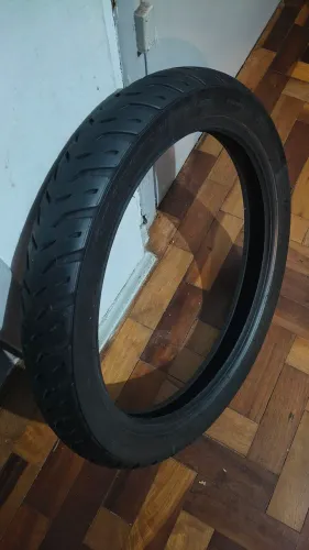 Pneu Michelin sem câmera para usar com câmera 100/80-18