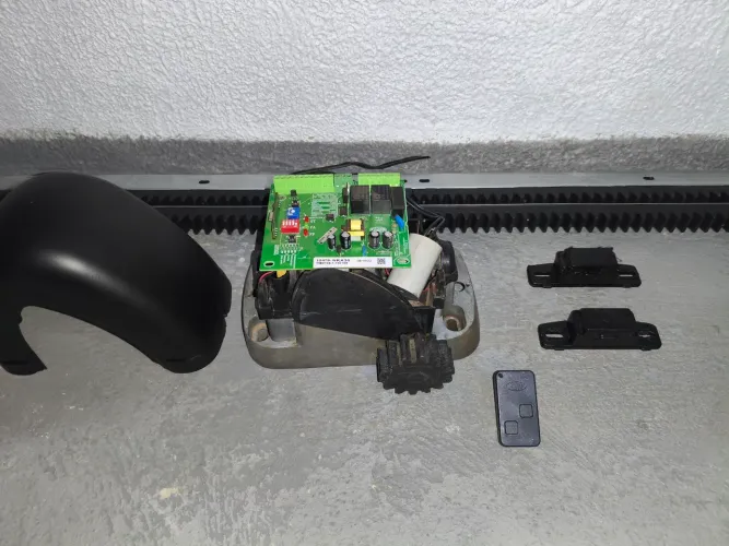 Motor de portão usado