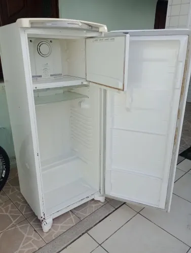 Geladeira Cônsul