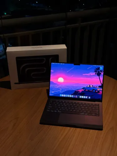 Macbook Pro  14pol M5 16/512 
