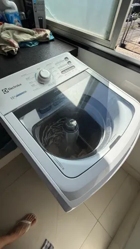 VENDO MÁQUINA DE LAVAR ELECTROLUX 13KG ESSENTIAL CARE