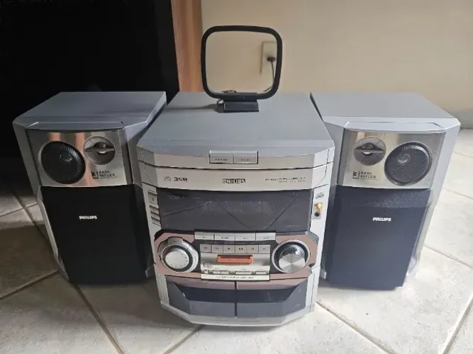 Mini HiFi System Philips FW - C380 (Seminovo)