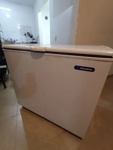 Freezer e Refrigerador Horizontal (Dupla Ação) 1 tampa 293 litros - Metalfrio