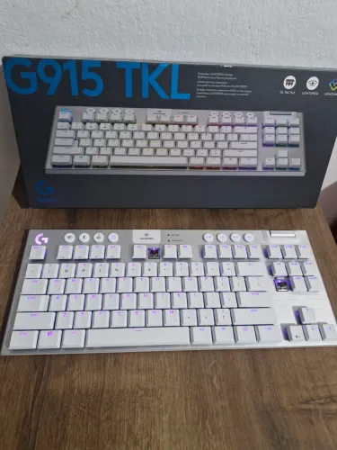 Teclado Mecânico Logitech G915 x Lightspeed, RGB, Branco