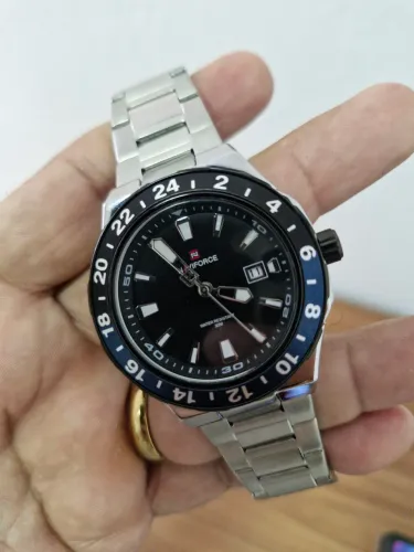 Relogio Naviforce novo a prova d'água.