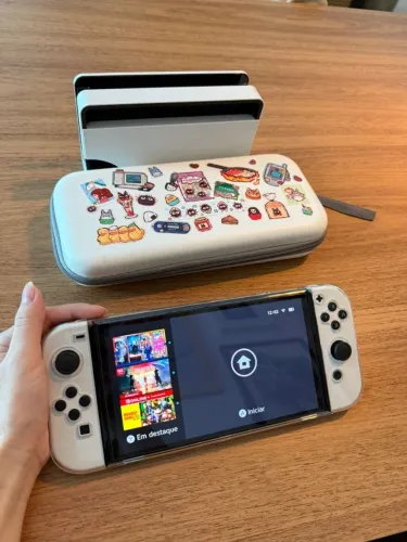 Nintendo Switch OLED Semi Novo + Película e Case - POUCO USO