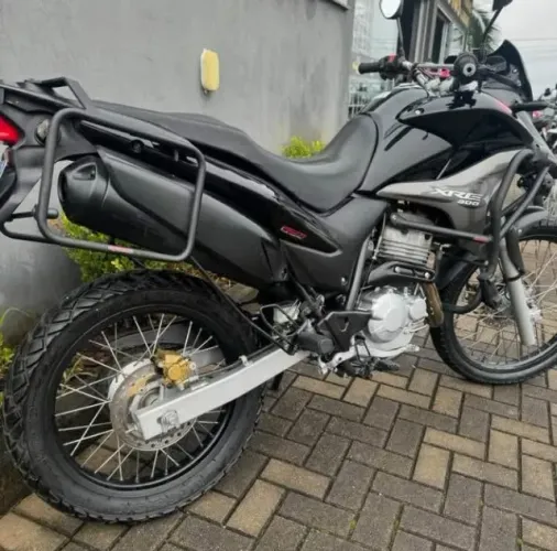 HONDA XRE 300 2011 ABS FILÉ