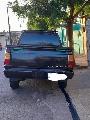 Mitsubishi L200 GLS 2.5 4X4 CD Diesel 2001