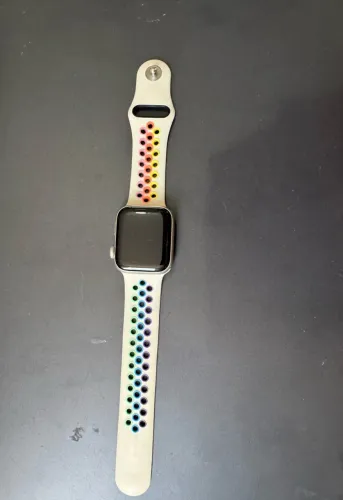 Apple Watch SE GPS 40 mm - GERAÇÃO 2