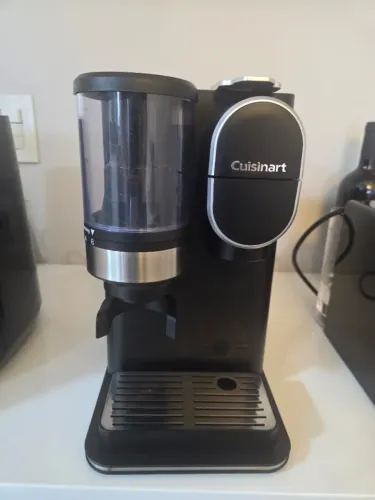 Cafeteira Importada CUISINART (com triturador de grãos)