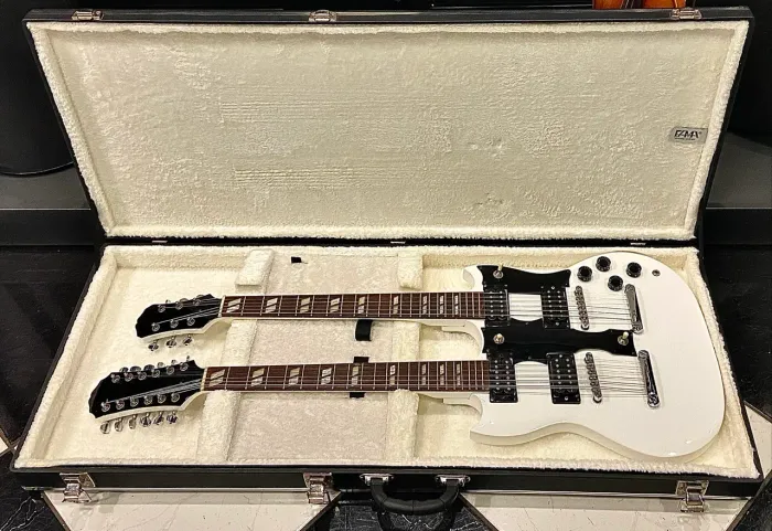 Guitarra double neck 2 braços