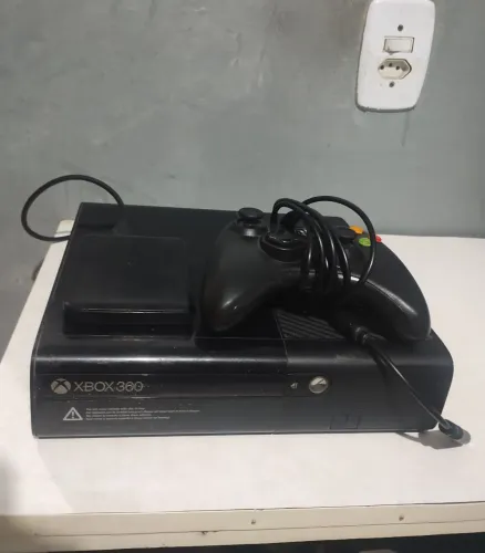 Xbox 360 modelo super slim desbloqueado