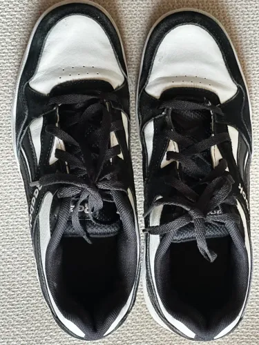 . Reebok Court Advance / Club C Style