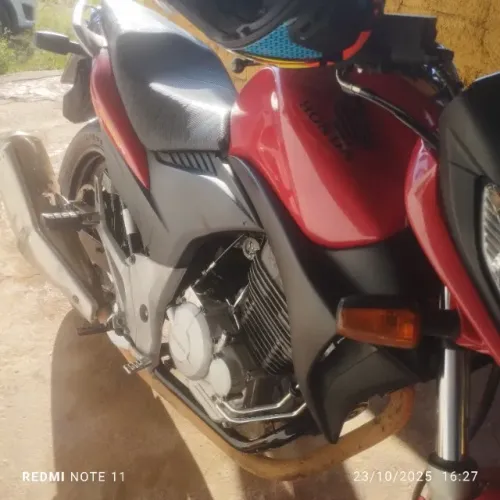 Cb 300 usada