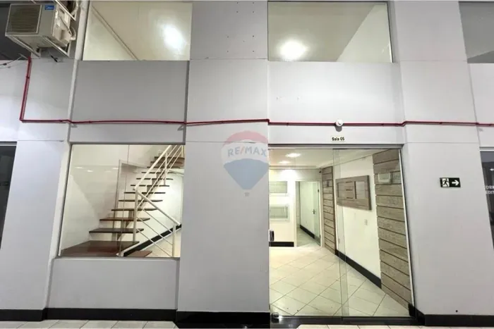 SALA COMERCIAL COM MESANINO NO CENTRO DE PASSO FUNDO/RS