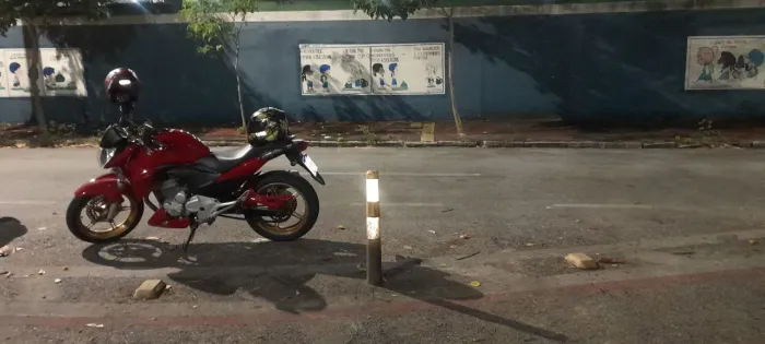 CB 300r top