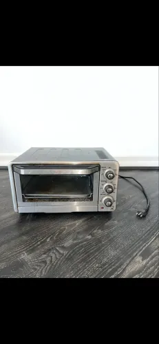 PRA SAIR HOJE! Forno Elétrico Cuisinart TOB40SBR 127V - R$ 480