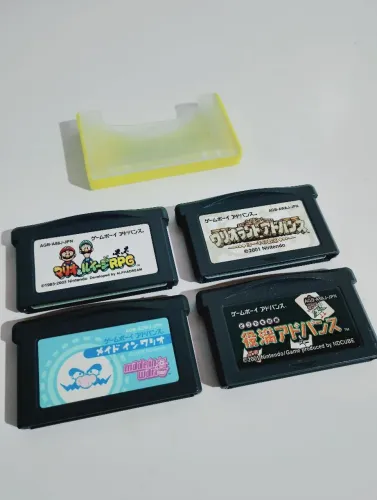 Lote 4 jogos originais japoneses para Game Boy advance 