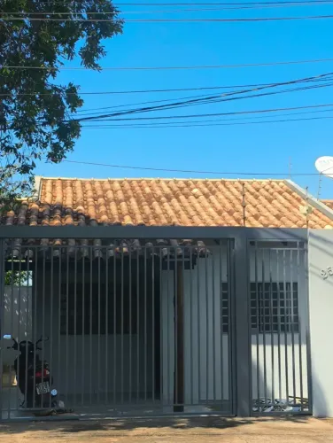 Casa 2 quartos com 2 vagas em terreno de 120 m² na Vila Ipiranga