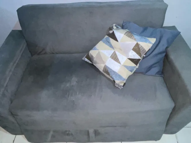 Vendo sofá cama novo 