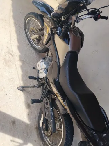 Bros 160 zera pega e roda, chega pra loja