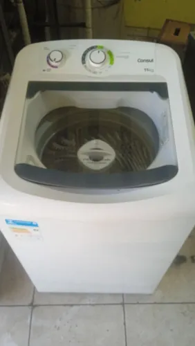 Vendo máquina de lavar semi-nova 11 kg