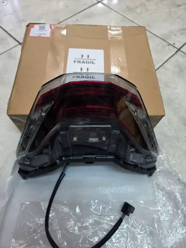 Lanterna traseira pcx 160 23/24 (nova)