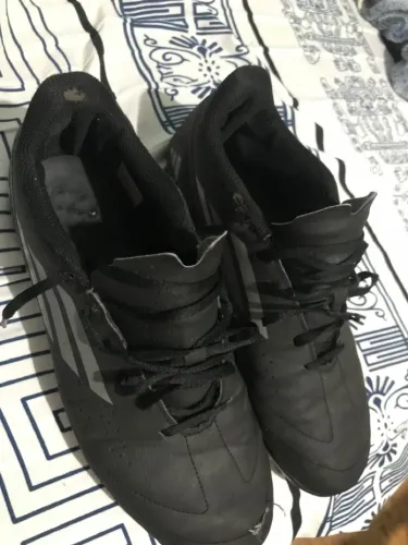 Vendo chuteira de society original da adidas usada tamanho 40/41