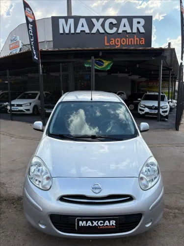 Nissan March S 1.6 16V Flex Fuel 5P 2012